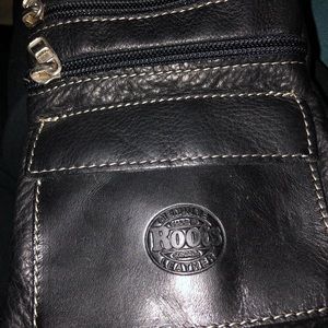 Roots mini purse